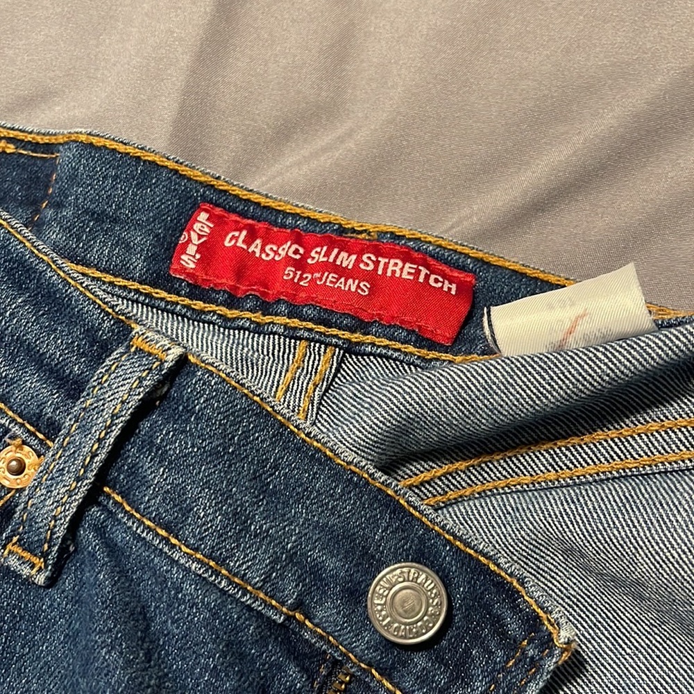 Levi’s - Picture 3 of 7